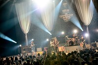 「“Milkahoric 2014” ～スーツケースの恋人たち～」の様子。（Photo by Azusa Takada）