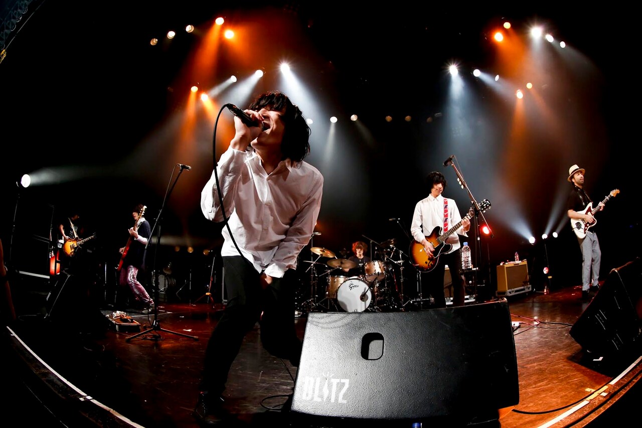 「ピーナッツバター」で結ばれた石崎ひゅーい×クリープハイプ対バン