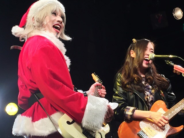 ゴー☆ジャスとMIO（G, Vo / Chelsy）。