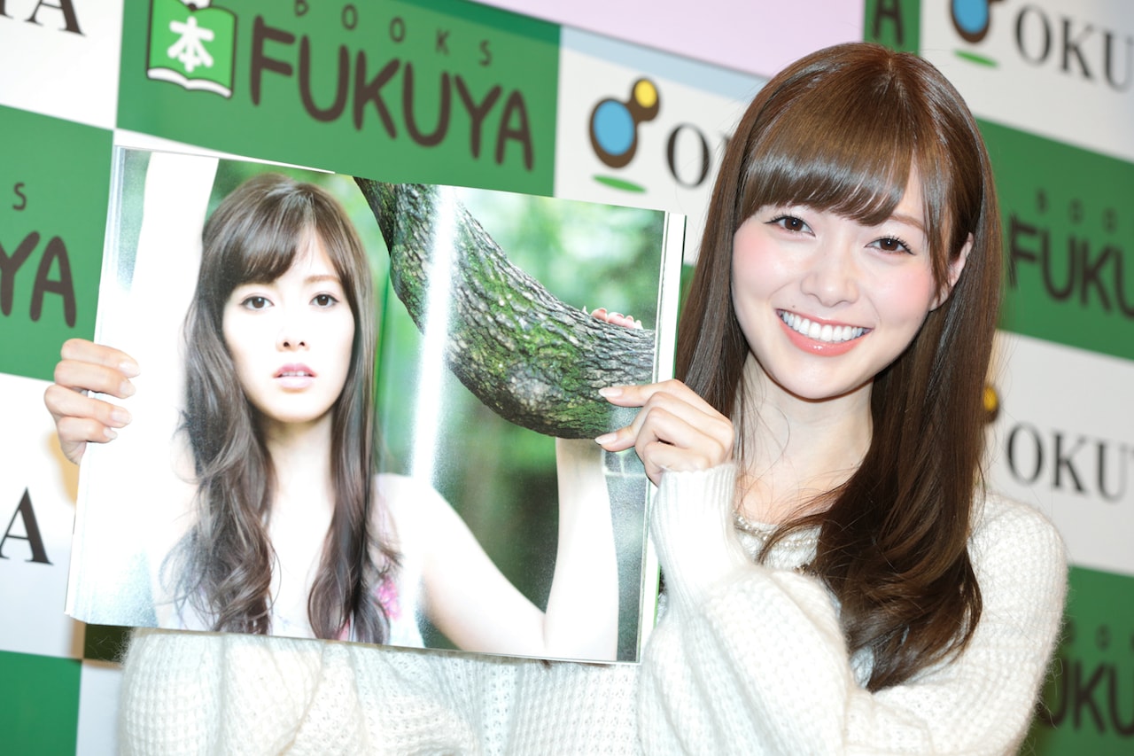 乃木坂46白石麻衣「やっと届けられる」初写真集イベント - 音楽ナタリー