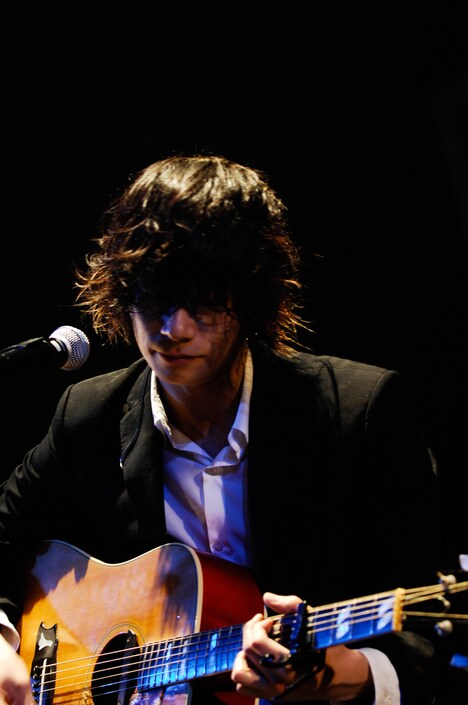 川上洋平（Vo, G / [Alexandros]）（Photo by Takimoto"JON..."Yukihide）