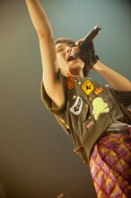 高見奈央（ベイビーレイズ）