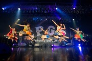 「Cheeky Parade NY凱旋集会」ライブの様子。