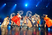 「Cheeky Parade NY凱旋集会」ライブの様子。