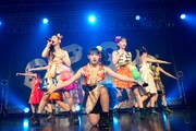 「Cheeky Parade NY凱旋集会」ライブの様子。