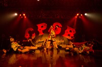 「Cheeky Parade NY凱旋集会」ライブの様子。