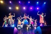 「Cheeky Parade NY凱旋集会」ライブの様子。