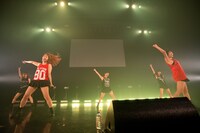 ひめキュンフルーツ缶によるライブの様子。