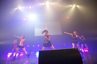 ひめキュンフルーツ缶によるライブの様子。