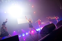 ひめキュンフルーツ缶によるライブの様子。