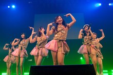 LinQによるライブの様子。