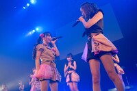 LinQによるライブの様子。