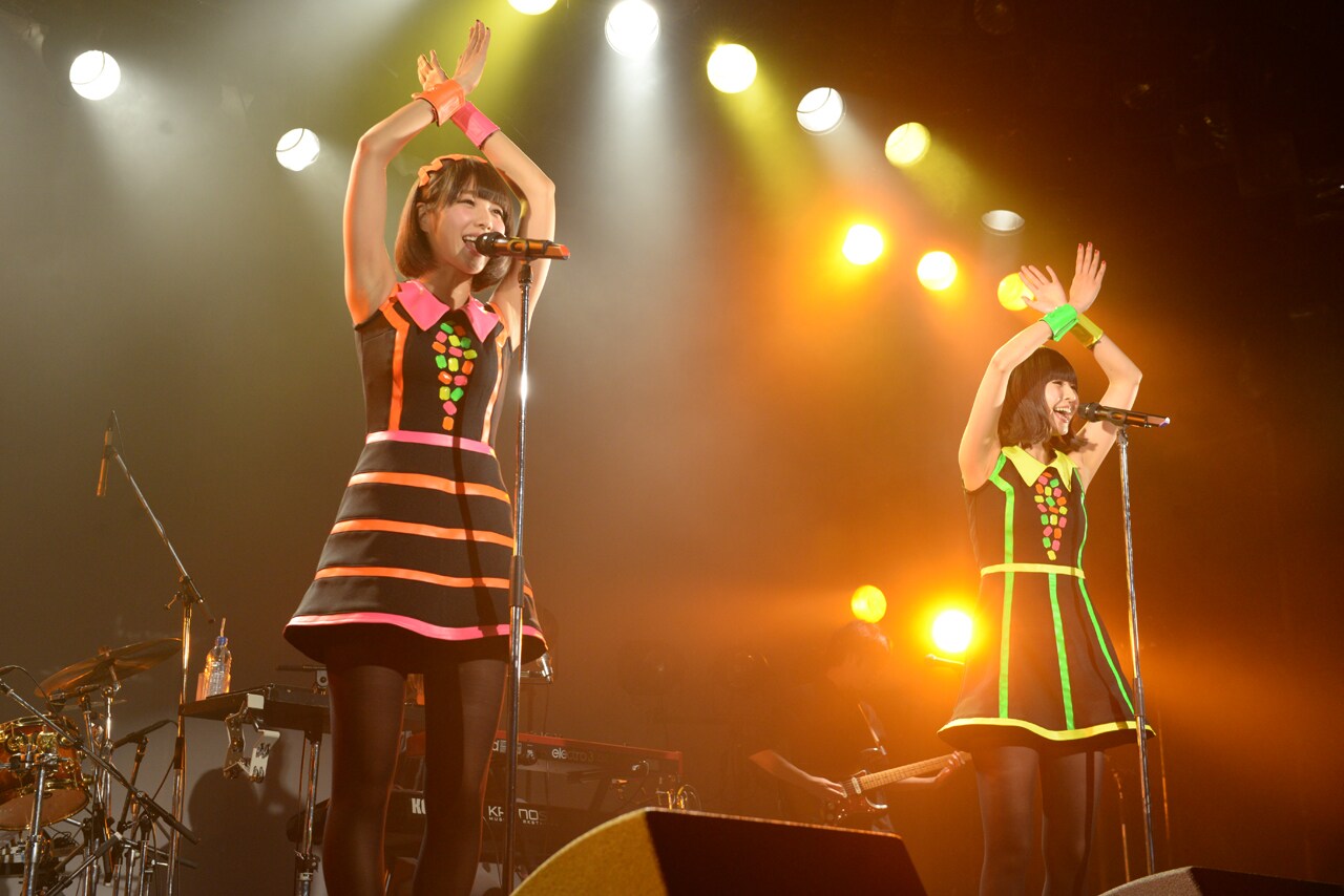 バニラビーンズ、100%ホームのLIQUIDROOMで歌とトークの2時間半