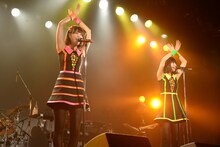 バニラビーンズLIQUIDROOMワンマンライブの様子。