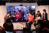 「ドワンゴジェイピーPresents マックスむらい表彰式～2014年の大活躍に 感謝しちゃいまスペシャル～」の様子。