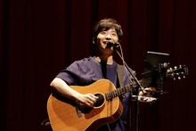 星野源「星野 源 横浜アリーナ2Days『ツービート / 弾き語りDay』」の様子。（撮影：三浦知也、五十嵐一晴）