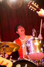 山田雅人（Dr）（撮影：イワタナオ）