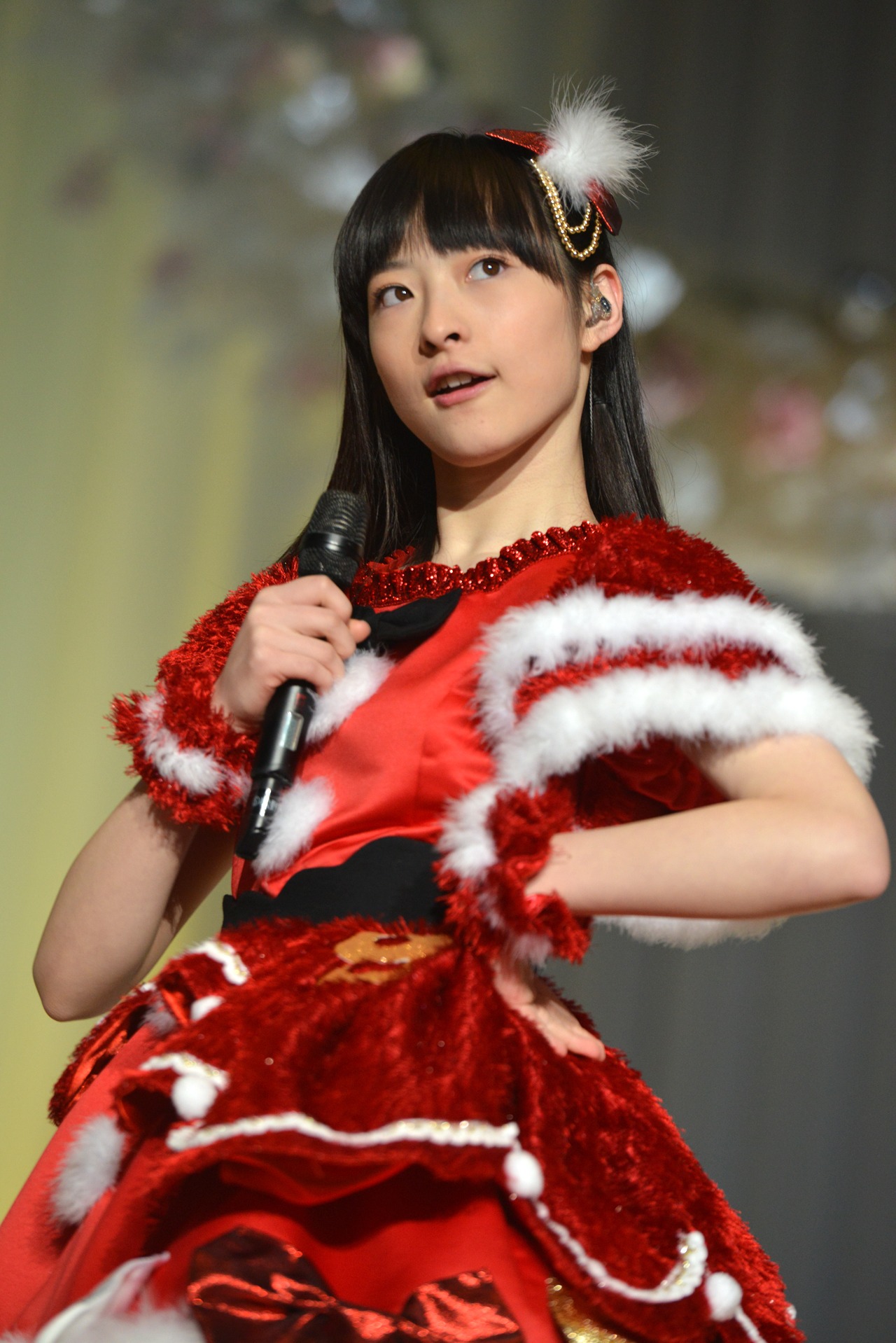 松野莉奈