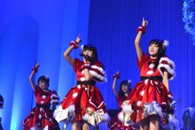 私立恵比寿中学「エビ中 真冬の北半キュリスマス」の様子。