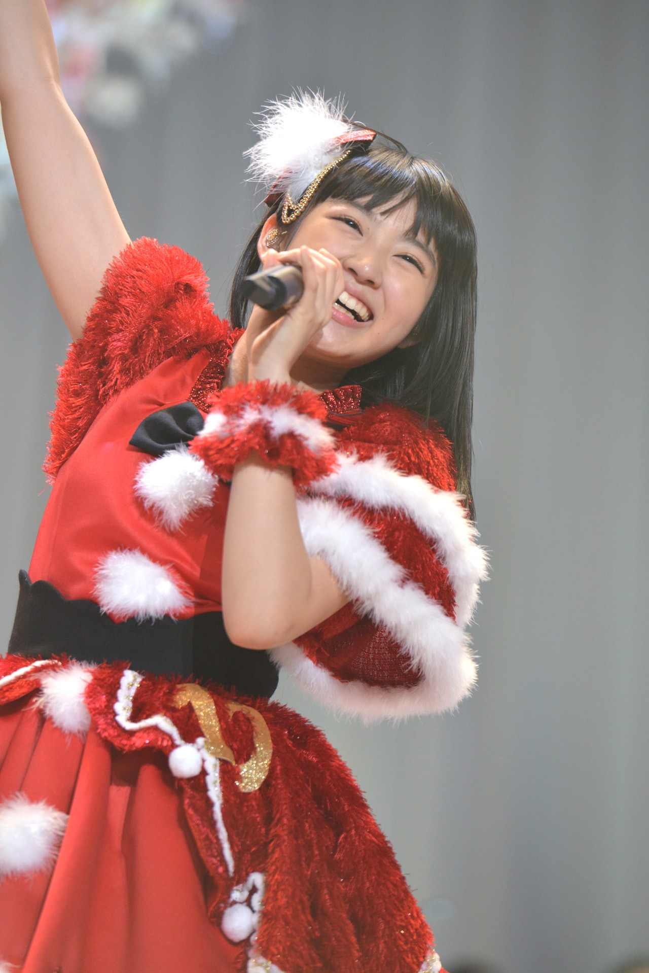 松野莉奈 - エビ中、新曲初披露＆バンド生演奏ありのXmas公演1日目