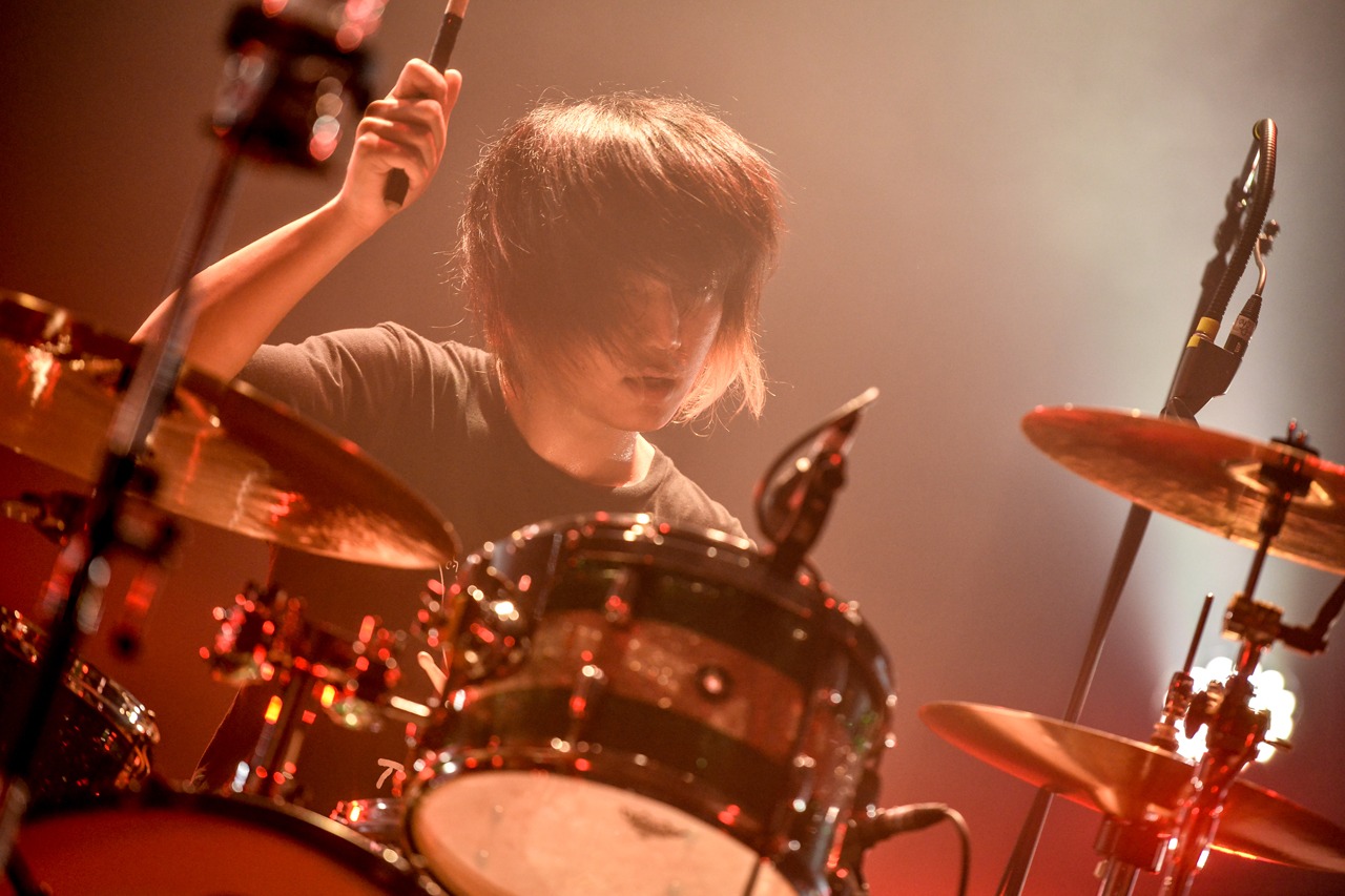 ソゴウタイスケ（Dr / キュウソネコカミ）（Photo by Azusa Takada）