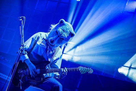 MAN WITH A MISSION「PLAY WHAT YOU WANT TOUR 2014」埼玉・さいたまスーパーアリーナ公演の様子。（Photo by Mikio、Nobuyuki Kobayashi）