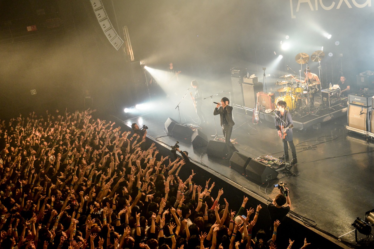 [Alexandros]（Photo by Azusa Takada）