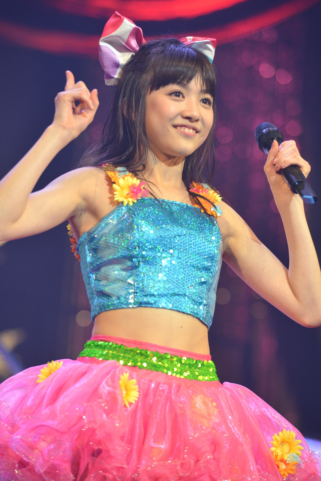新井ひとみ