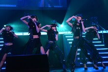 東京女子流「CONCERT*06 ～STEP UP TO THE NEXT STAGE～」の様子。