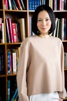 「ゴーストライター」に主演する中谷美紀。