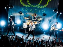 BRADIO「大人達よ、遊べ～HIT PARADE TOUR～」東京・WWW公演の様子。