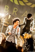 BRADIO「大人達よ、遊べ～HIT PARADE TOUR～」東京・WWW公演の様子。