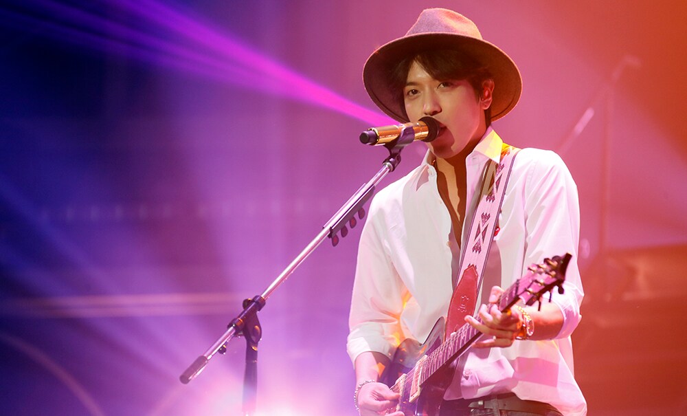 CNBLUE 直筆サイン　ヨンファ　ジョンヒョン　ジョンシン　ミニョク 2025年最新】ヨンファ サインの人気アイテム - メルカリ