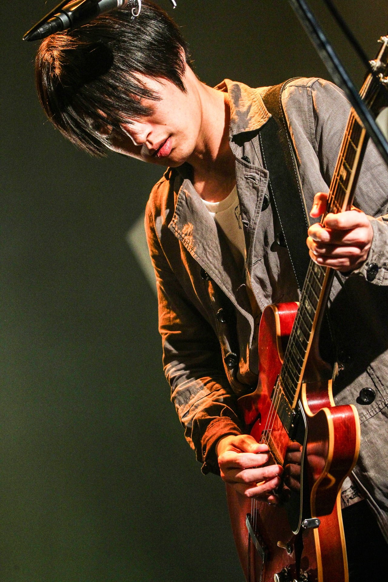 白井眞輝（G / [Alexandros]）（撮影：渡邊一生）