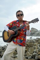 寺島進演じる御法川鉄平。(c)2015東映ビデオ