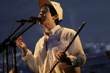 高城晶平（Vo, Flute, G）（撮影：三浦知也）