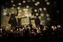 cero「Wayang Paradise」2日目公演の様子。（撮影：三浦知也）