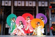 「ももクロ夏のバカ騒ぎ2014 日産スタジアム大会~桃神祭~」の様子。