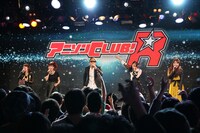 「The Galaxy Express 999」を歌う全出演者。