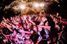 「SuG TOUR 2014『WE CRY OUT HELLYEAH』」東京・LIQUIDROOM公演の様子。