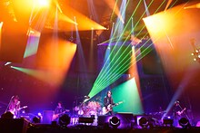 LUNA SEA「LUNA SEA 25TH ANNIVERSARY LIVE」横浜アリーナ公演の様子。