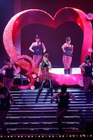 「namie amuro LIVE STYLE 2014」国立代々木競技場第一体育館公演の様子。