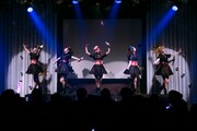 Doll☆Elementsによるライブの様子。