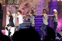 「namie amuro LIVE STYLE 2014」国立代々木競技場第一体育館公演アンコールの様子。