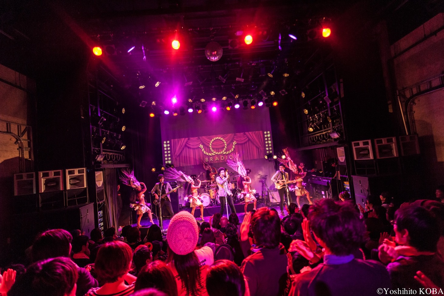 BRADIO「大人達よ、遊べ～HIT PARADE TOUR～」東京・WWW公演の様子。