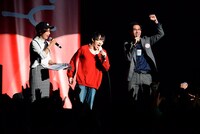 tofubeatsとの子（神聖かまってちゃん）による対談の様子。