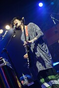 石毛輝（Vo, G, Syn）（Photo by Azusa Takada）