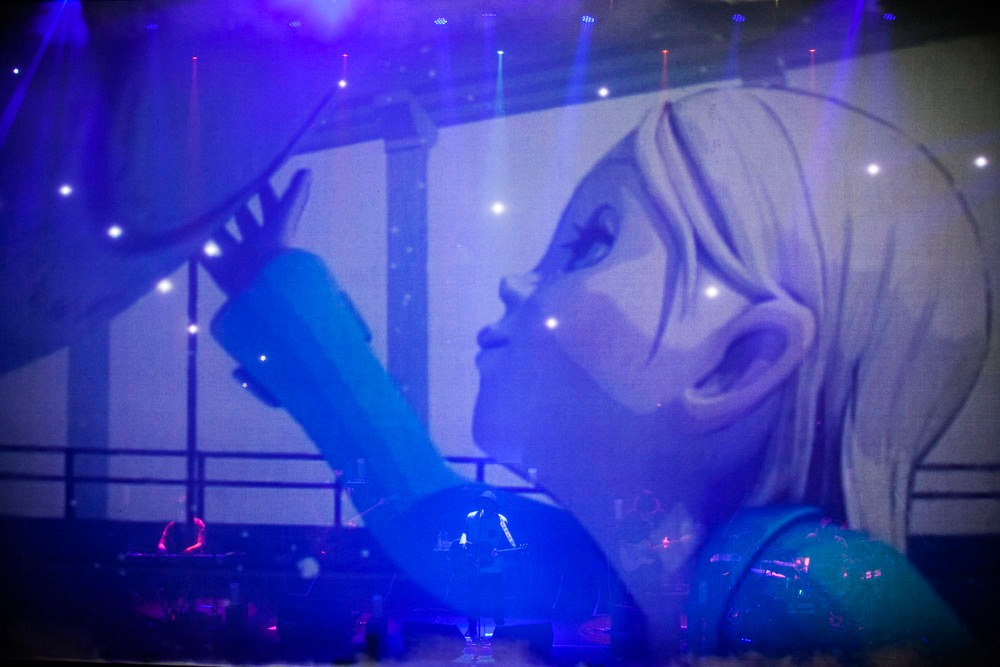 amazarashi LIVE TOUR 2014「夕日信仰ヒガシズム」渋谷公会堂公演の様子。