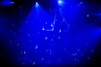 amazarashi LIVE TOUR 2014「夕日信仰ヒガシズム」渋谷公会堂公演の様子。