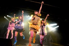 妄想キャリブレーションによるライブの様子。